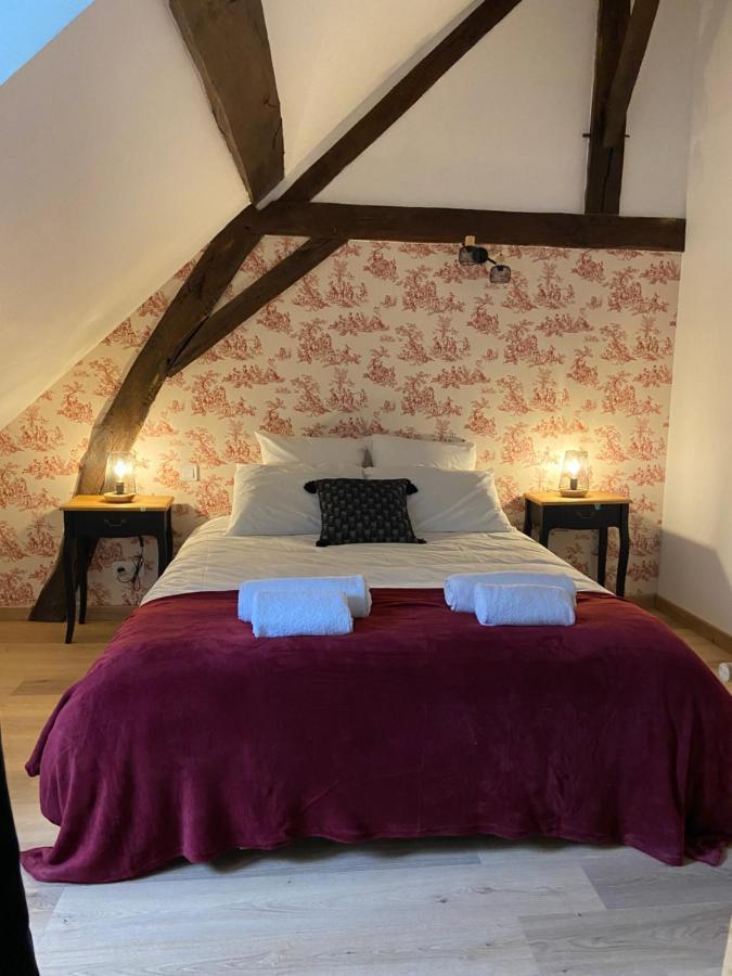 La Charmeraie : Gite De Charme, Piscine Et Spa Thésée Exteriör bild