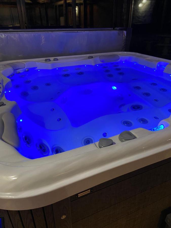 La Charmeraie : Gite De Charme, Piscine Et Spa Thésée Exteriör bild